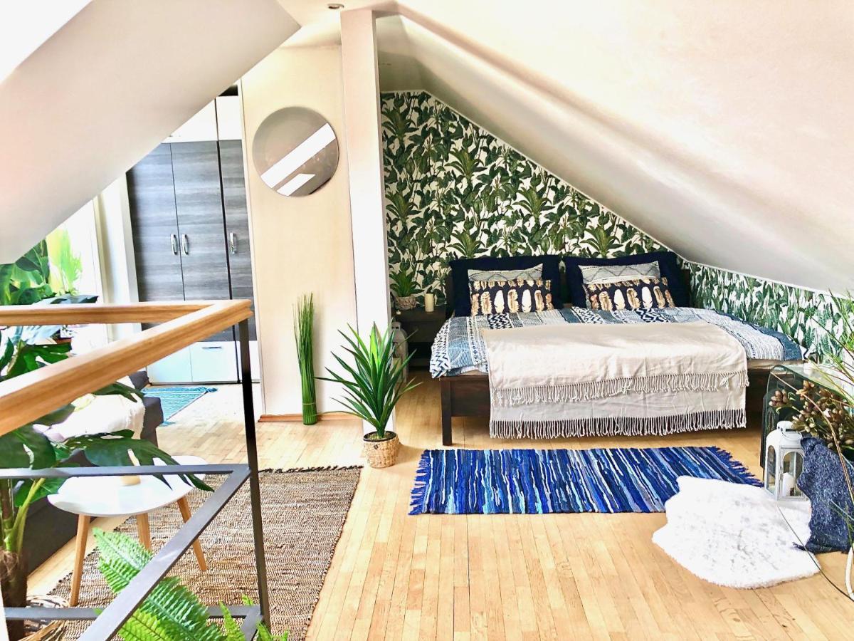 Duplex With Quite Terrace On Wenceslas Sq. ปราก ภายนอก รูปภาพ